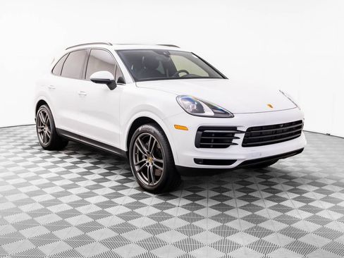 Used 2022 Porsche Cayenne Platinum Edition AWD/4WD image 9