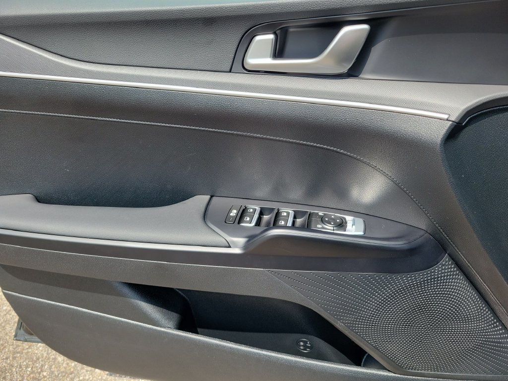 New 2026 Kia K5 LXS FWD image 24