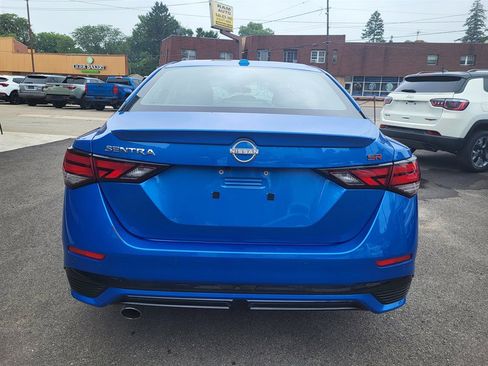 Used 2025 Nissan Sentra SR FWD image 6