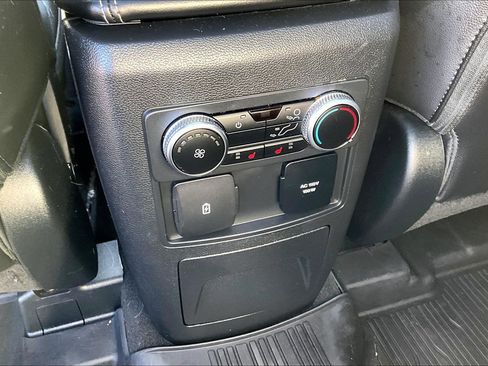 Used 2023 Ford Explorer Limited w/ Hybrid Equipment Group 310A image 40