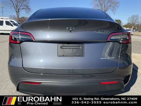 Used 2023 Tesla Model Y Long Range image 4