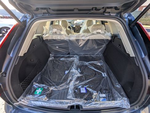 New 2026 Volvo XC60 B5 Ultra w/ Protection Package Premier image 20