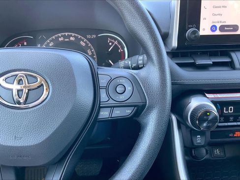 Used 2025 Toyota RAV4 XLE w/ Convenience Package image 25