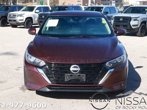 Used 2024 Nissan Sentra SV image 2