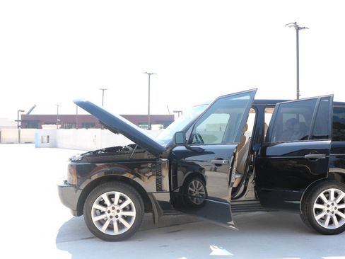 Used 2003 Land Rover Range Rover HSE AWD/4WD image 25