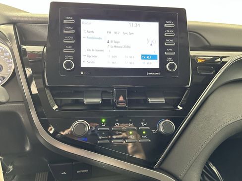 Used 2021 Toyota Camry LE image 21