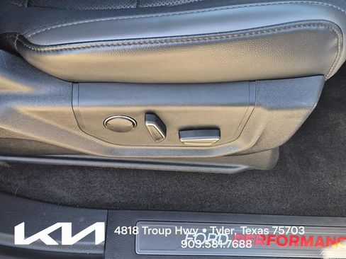 Used 2019 Ford F150 Raptor w/ Equipment Group 802A Luxury AWD/4WD image 16