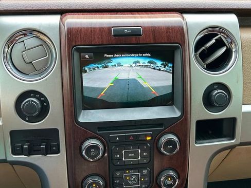 Used 2014 Ford F150 King Ranch w/ King Ranch Luxury Package image 17