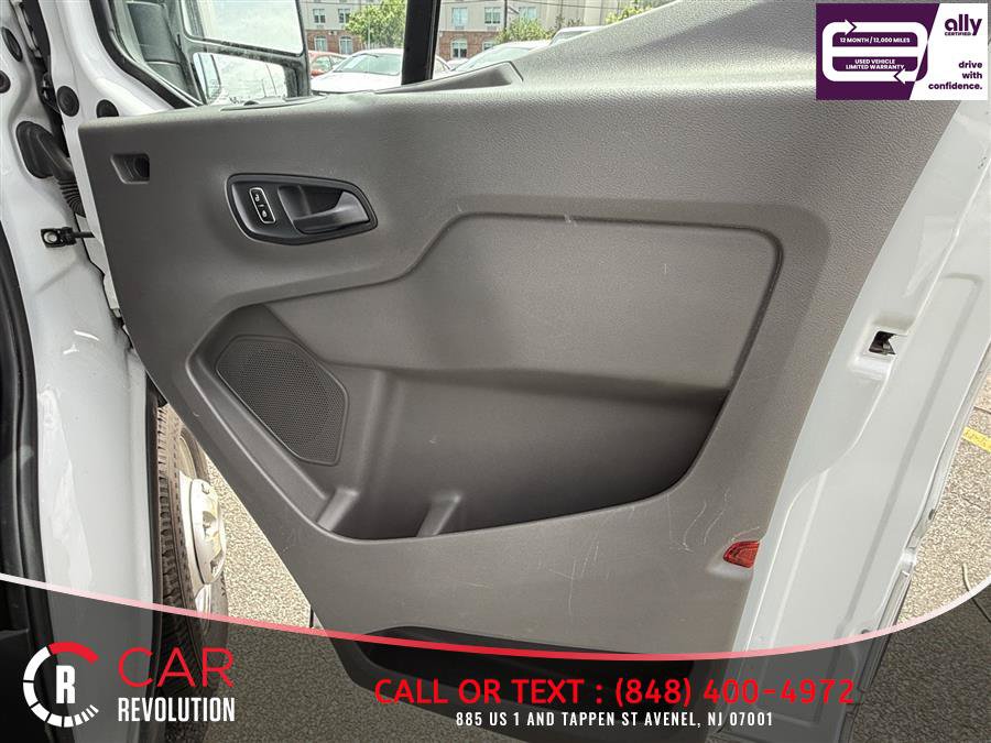 Used 2023 Ford Transit 250 Medium Roof AWD image 26