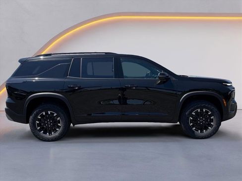 New 2026 Chevrolet Traverse Z71 w/ Enhanced Driving Package AWD/4WD image 2