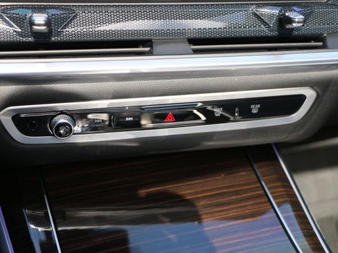 Used 2024 BMW X5 sDrive40i w/ Premium Package image 24