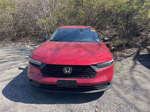 Used 2023 Honda Accord Sport image 11