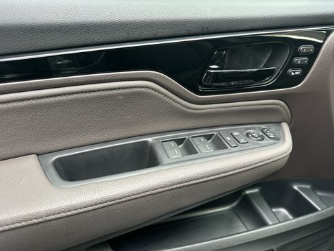 Used 2024 Honda Odyssey Touring image 11