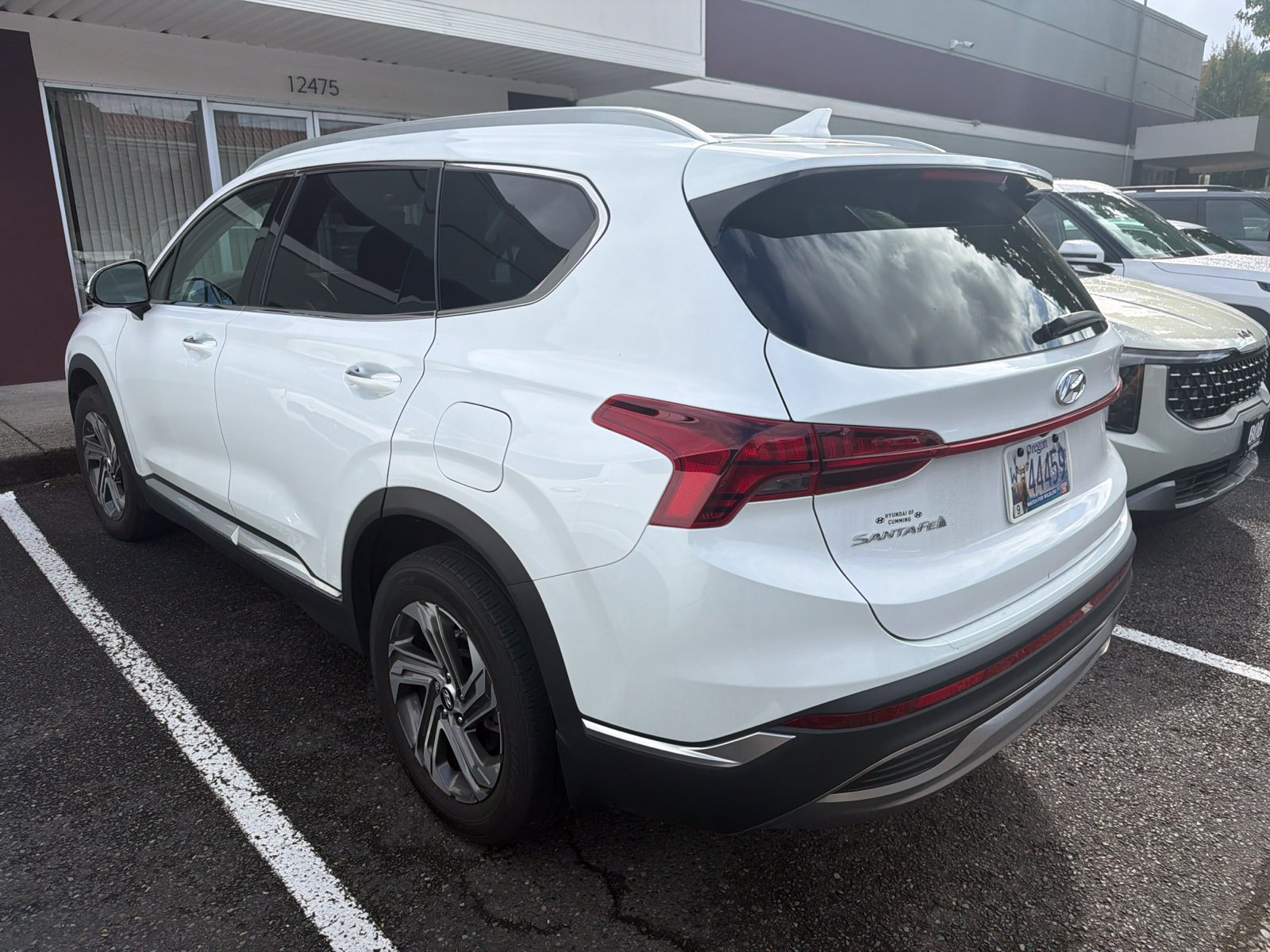 Used 2022 Hyundai Santa Fe SEL w/ Convenience Package FWD image 4