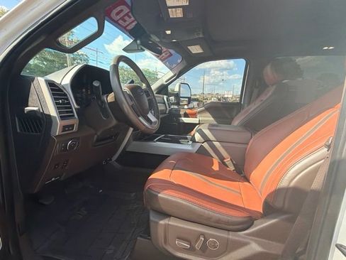 Used 2019 Ford F250 King Ranch w/ King Ranch Ultimate Package AWD/4WD image 12