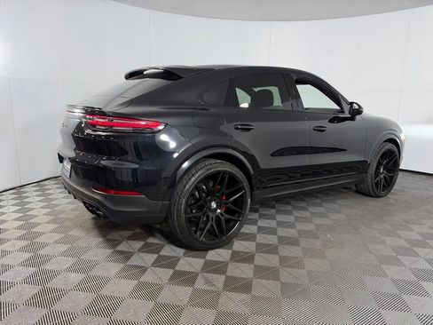 Used 2023 Porsche Cayenne S AWD/4WD image 7