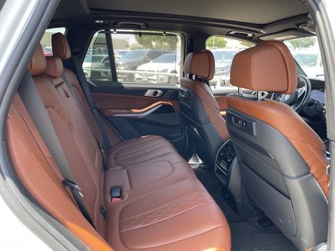 Used 2021 BMW X5 xDrive40i w/ M Sport Package AWD/4WD image 28