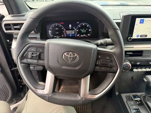 Certified 2025 Toyota Tacoma TRD Sport AWD/4WD image 20