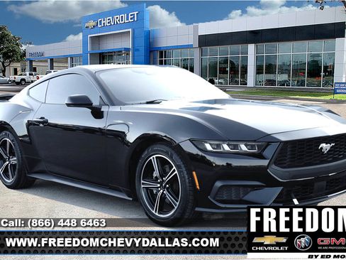 Used 2025 Ford Mustang Coupe RWD image 1