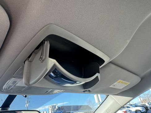 Used 2019 Honda CR-V LX image 30