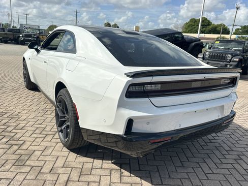 New 2026 Dodge Charger R/T AWD/4WD image 8