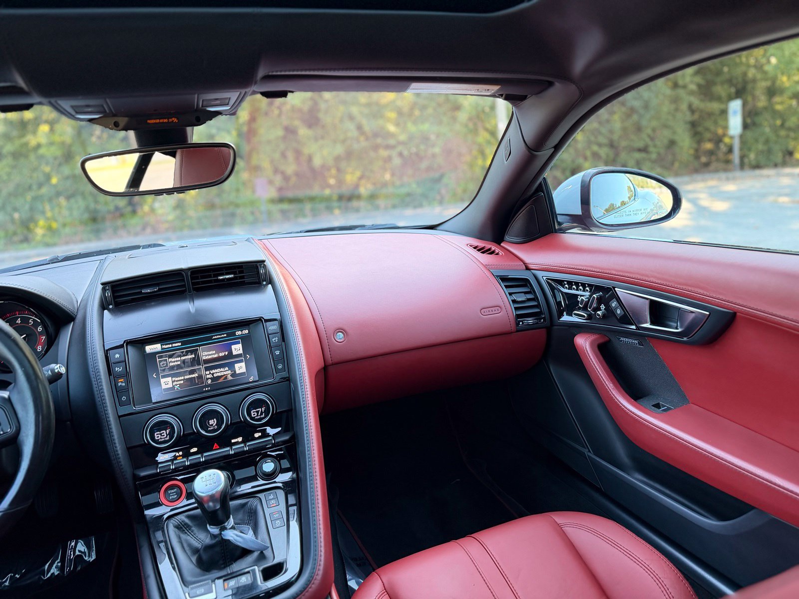 Used 2016 Jaguar F-TYPE S RWD image 33