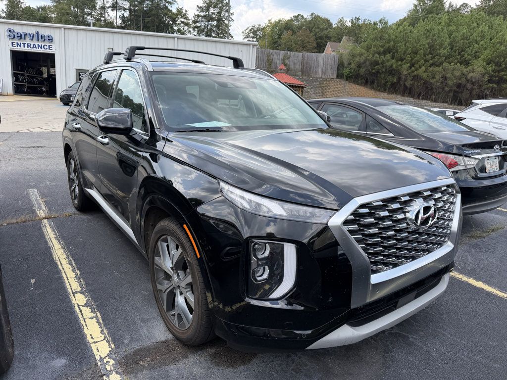 Used 2021 Hyundai Palisade Limited FWD image 2