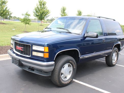 Used 1997 GMC Yukon 4WD 2-Door w/ Marketing Opt Pkg 2 image 22