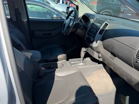 Used 2011 Nissan Xterra PRO-4X w/ Pro-4x Leather Pkg AWD/4WD image 9