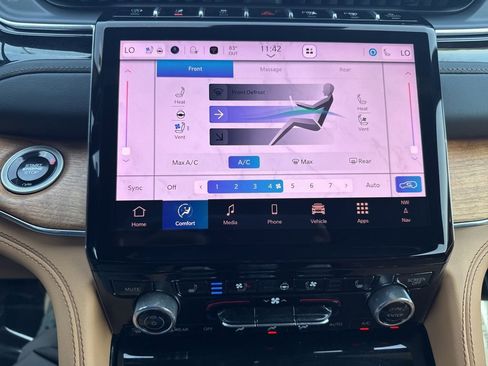 Used 2025 Jeep Grand Cherokee L Summit image 22