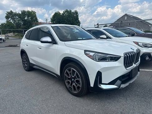 Used 2024 BMW X1 xDrive28i w/ Premium Package AWD/4WD image 3