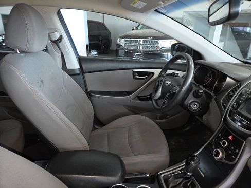 Used 2016 Hyundai Elantra SE w/ Option Group 02 FWD image 27