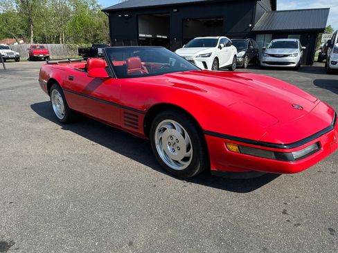 Used 1992 Chevrolet Corvette Convertible RWD image 8