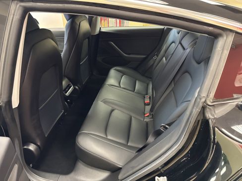 Used 2019 Tesla Model 3 Standard Range Plus image 23