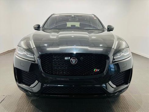 Used 2018 Jaguar F-PACE S AWD/4WD image 2