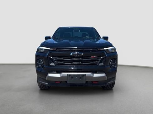 Used 2024 Chevrolet Colorado Z71 w/ Z71 Convenience Package 2 AWD/4WD image 2