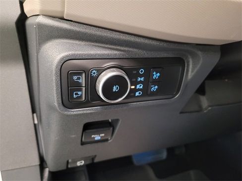 Used 2023 Ford Bronco Wildtrak image 28