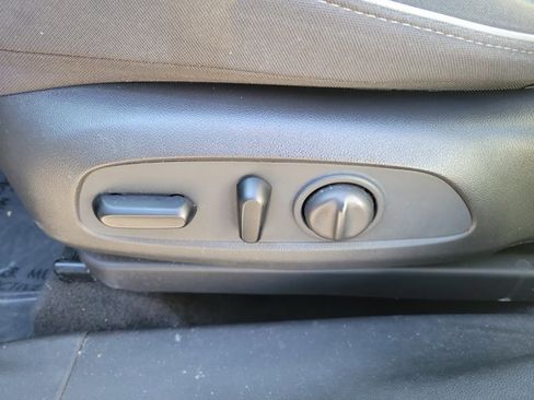 Used 2023 Chevrolet TrailBlazer LT image 24