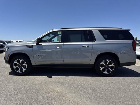 New 2026 GMC Yukon XL AT4 Ultimate w/ LPO, Floor Liner Package AWD/4WD image 5