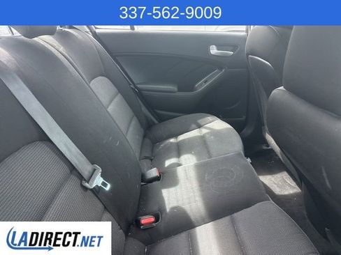 Used 2017 Kia Forte LX image 11