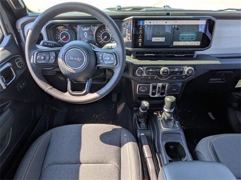 New 2025 Jeep Gladiator Sport image 22