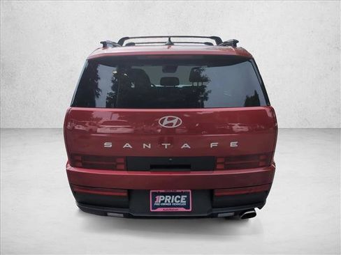 Used 2025 Hyundai Santa Fe SEL FWD image 6