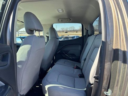 Certified 2016 GMC Canyon 2WD Crew Cab w/ Convenience Package image 10