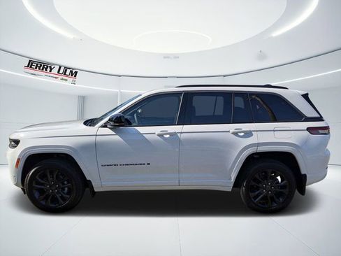 New 2026 Jeep Grand Cherokee Limited AWD/4WD image 6