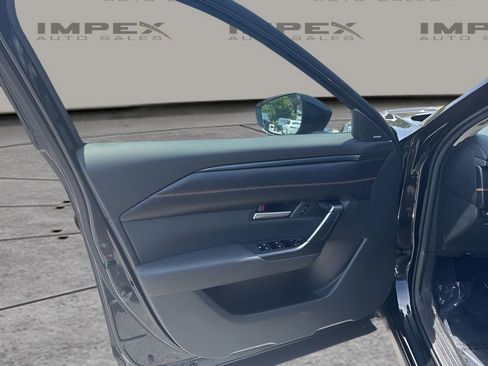 Used 2026 MAZDA CX-50 AWD 2.5 S w/ Premium Package image 23