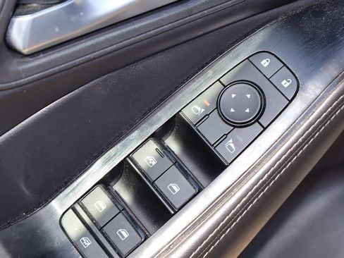 Used 2024 Nissan Rogue SV FWD image 20