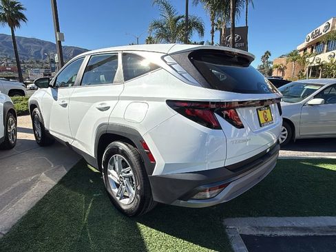 Used 2025 Hyundai Tucson SE image 5