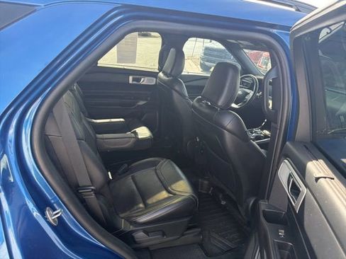 Used 2020 Ford Explorer ST w/ Premium Technology Package image 32