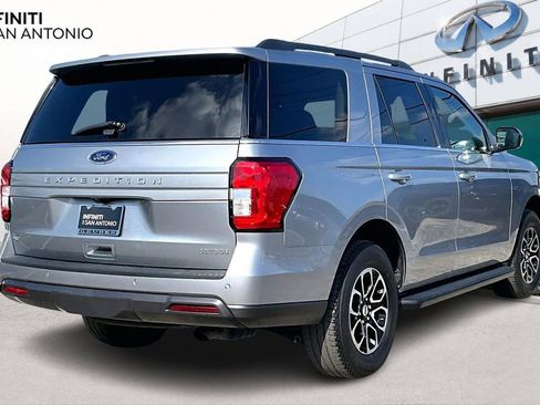 Used 2024 Ford Expedition XLT AWD/4WD image 2