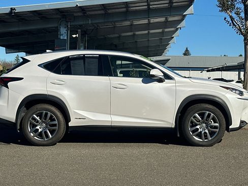 Used 2015 Lexus NX 300h AWD image 3